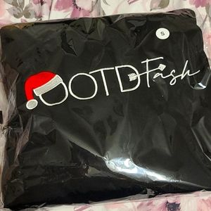 OOTDFASH Christmas hoodie